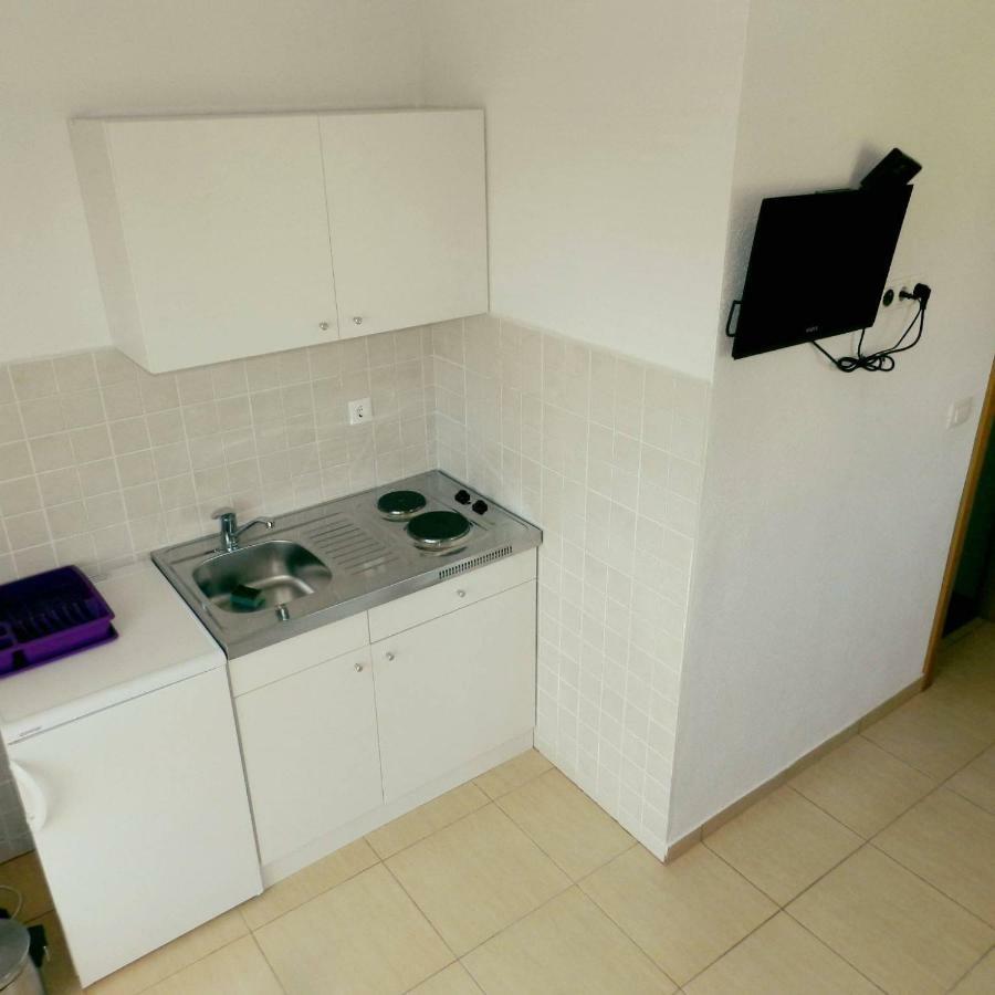Apartment Milla Orebić Exterior foto
